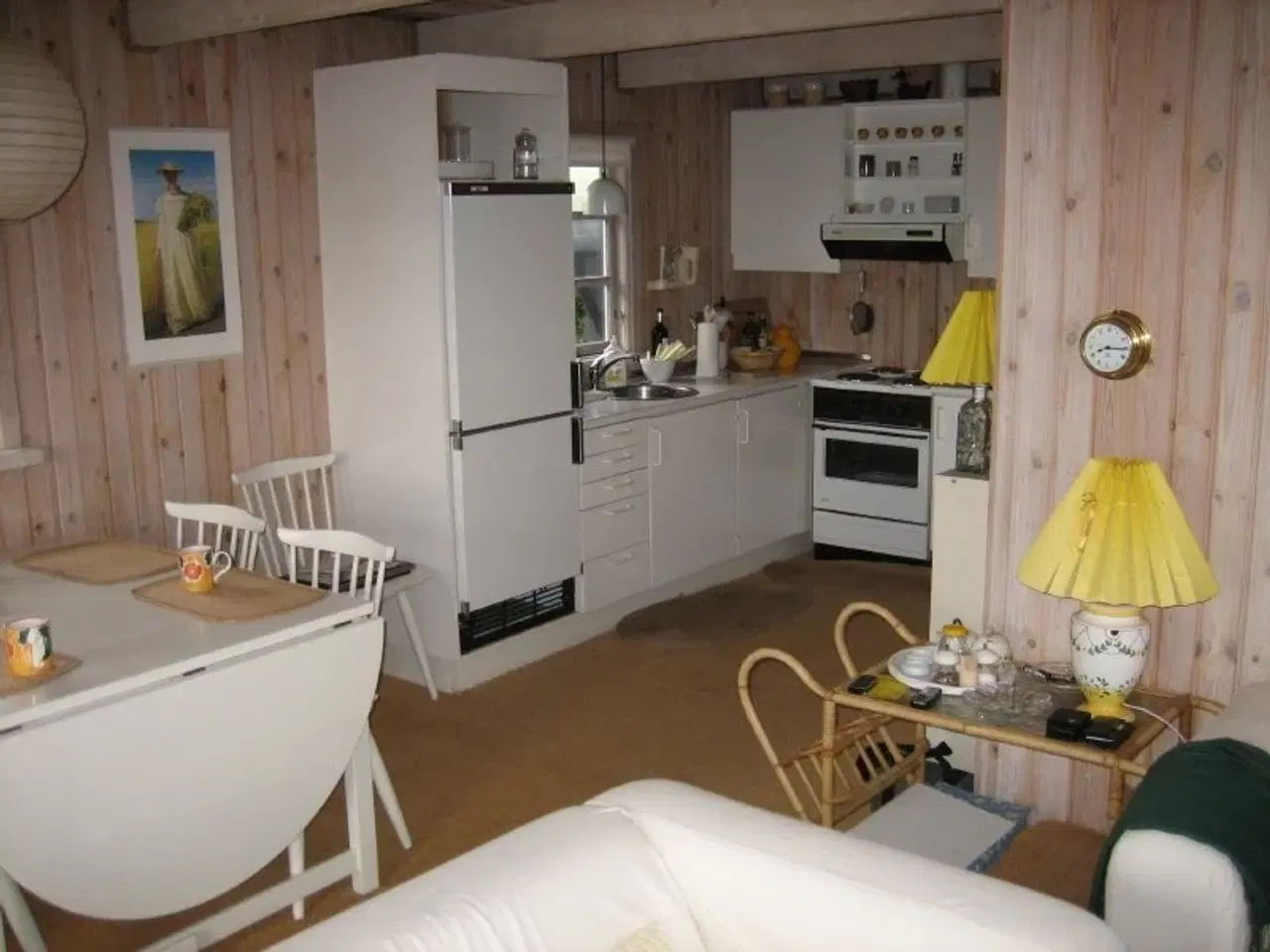 Billede 2 - Pragtfuldt beliggende sommerhus i R�dhus - kun 100 meter fra havet