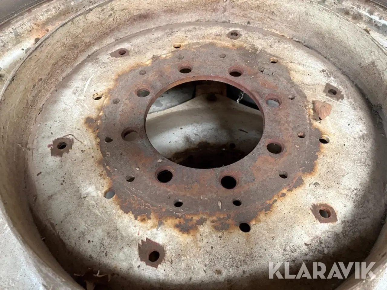 Billede 3 - Landbrugsdæk Taurus 12.4R46 2 styk