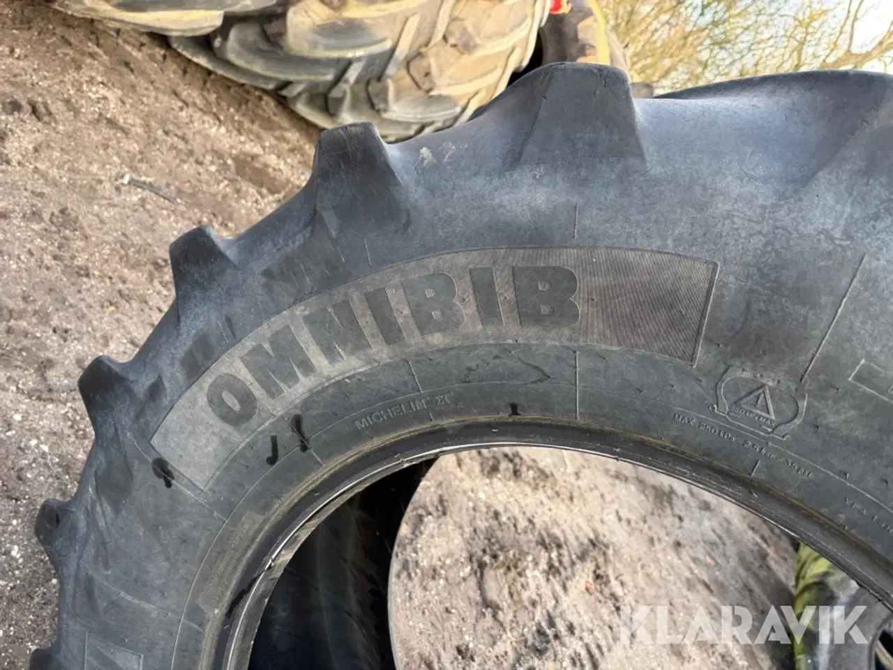 Billede 3 - Landbrugsdæk Michelin 420/70R28 1 styk