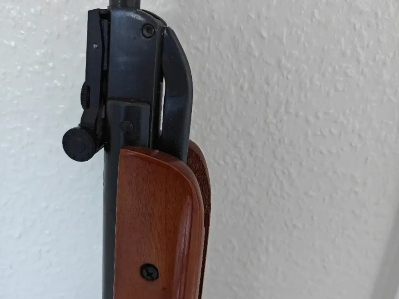 Billede 2 - Luftgevær næsten nyt