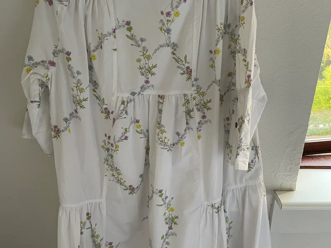 Billede 6 - GANNI hvid kjole