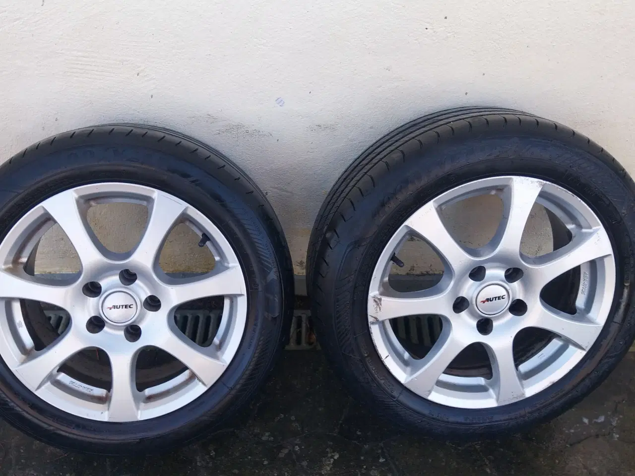 Billede 2 - 4 stk 16 tommer Alufælge Goodyear sommerdæk 