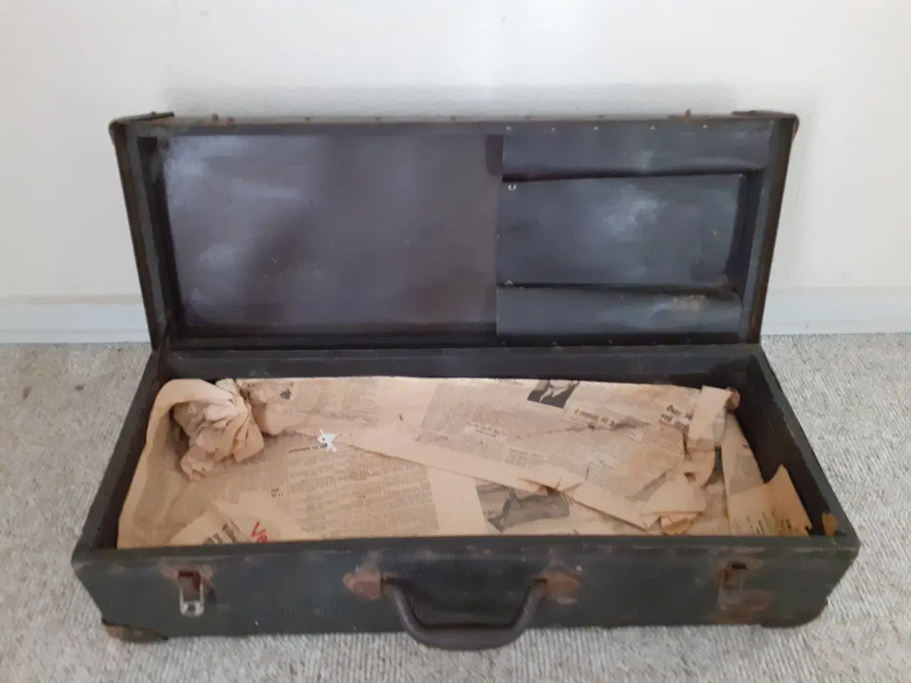 Billede 3 - Gl kuffert. 