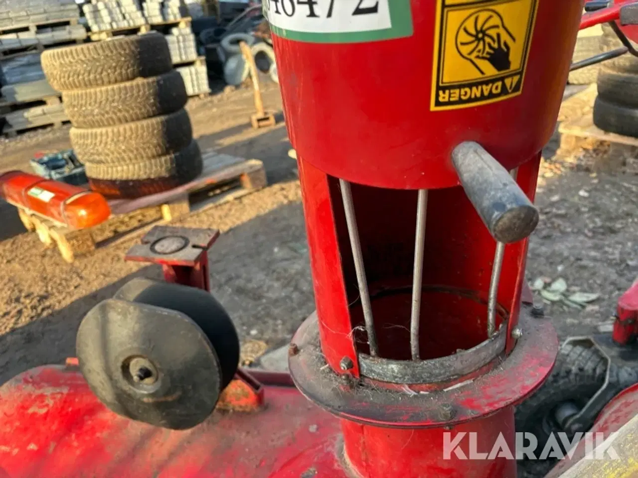 Billede 12 - Sneskraber og slynge til Nibbi