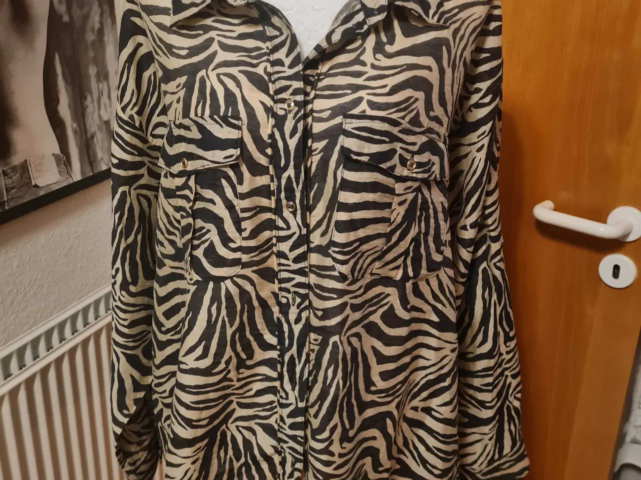 Billede 1 - Zizzi skjorte i str M 46-48