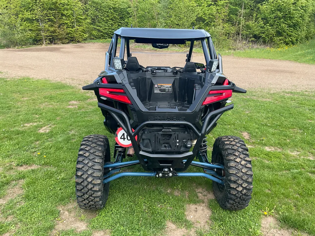 Billede 7 - Polarias rzr pro  på traktorplader 