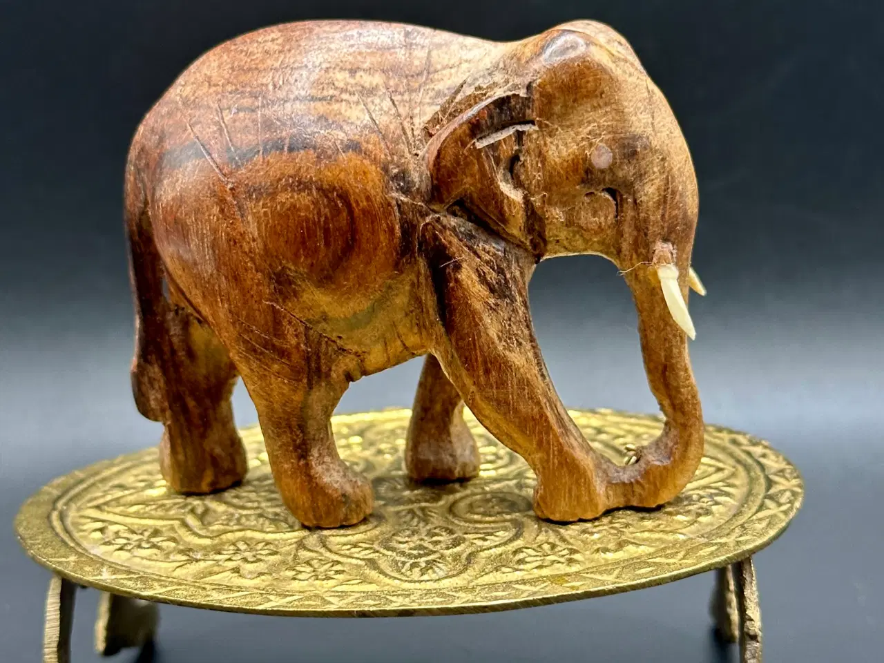 Billede 2 - Ældre miniature elefantfigurer sælges.Læs det hele