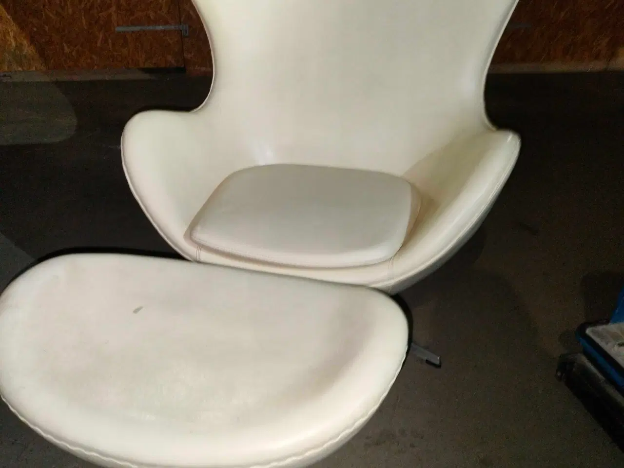 Billede 1 - Lænestol m. Skammel i ægte læder