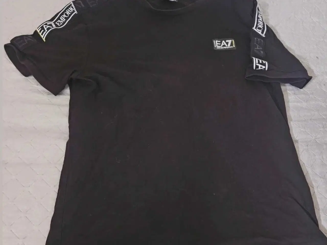 Billede 1 - Armani T-shirt 