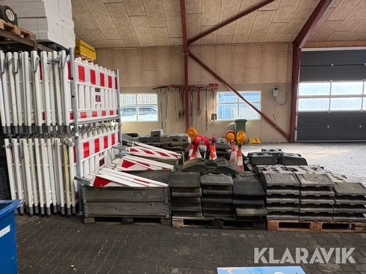 Billede 3 - Trafikafspærrings Lot