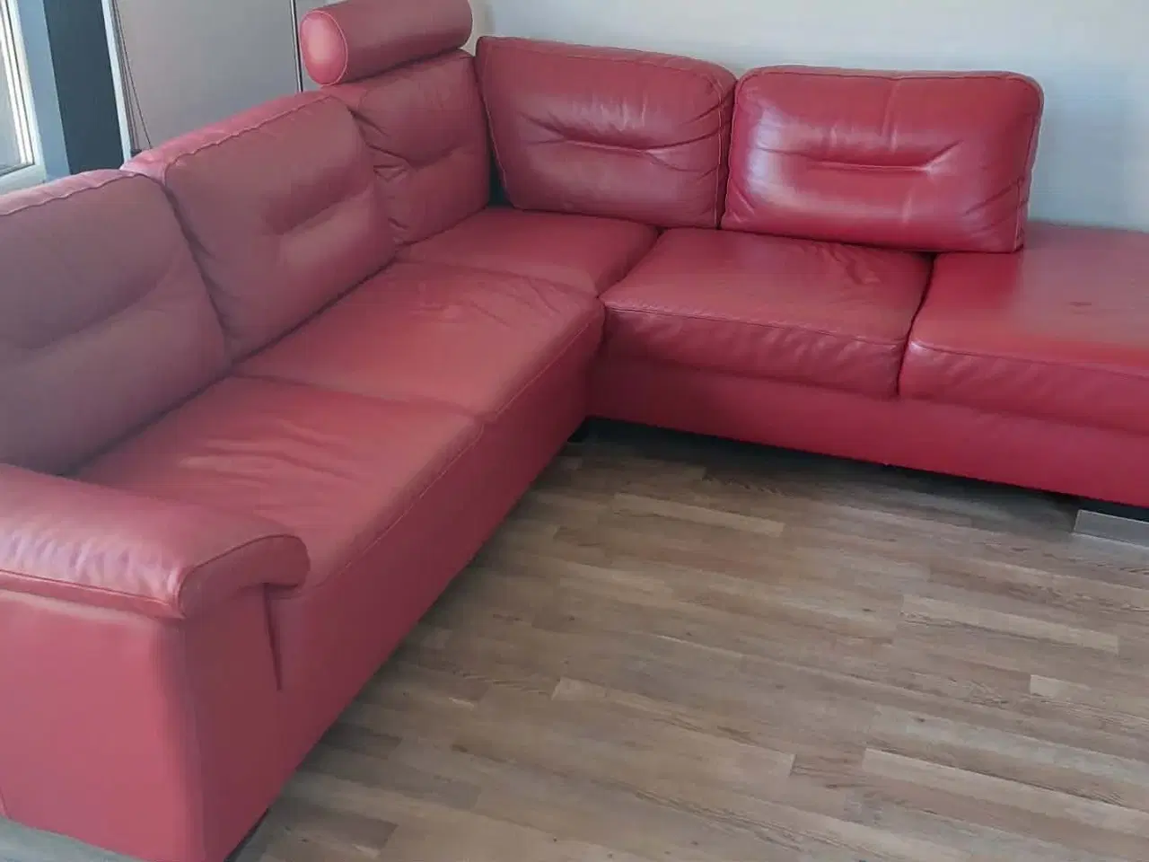 Billede 3 - Sofa i rød læder 