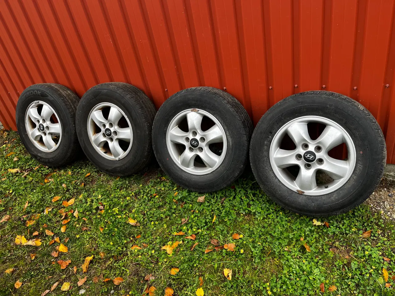 Billede 1 - Hyundai fælge med M+S dæk 225/70-R16