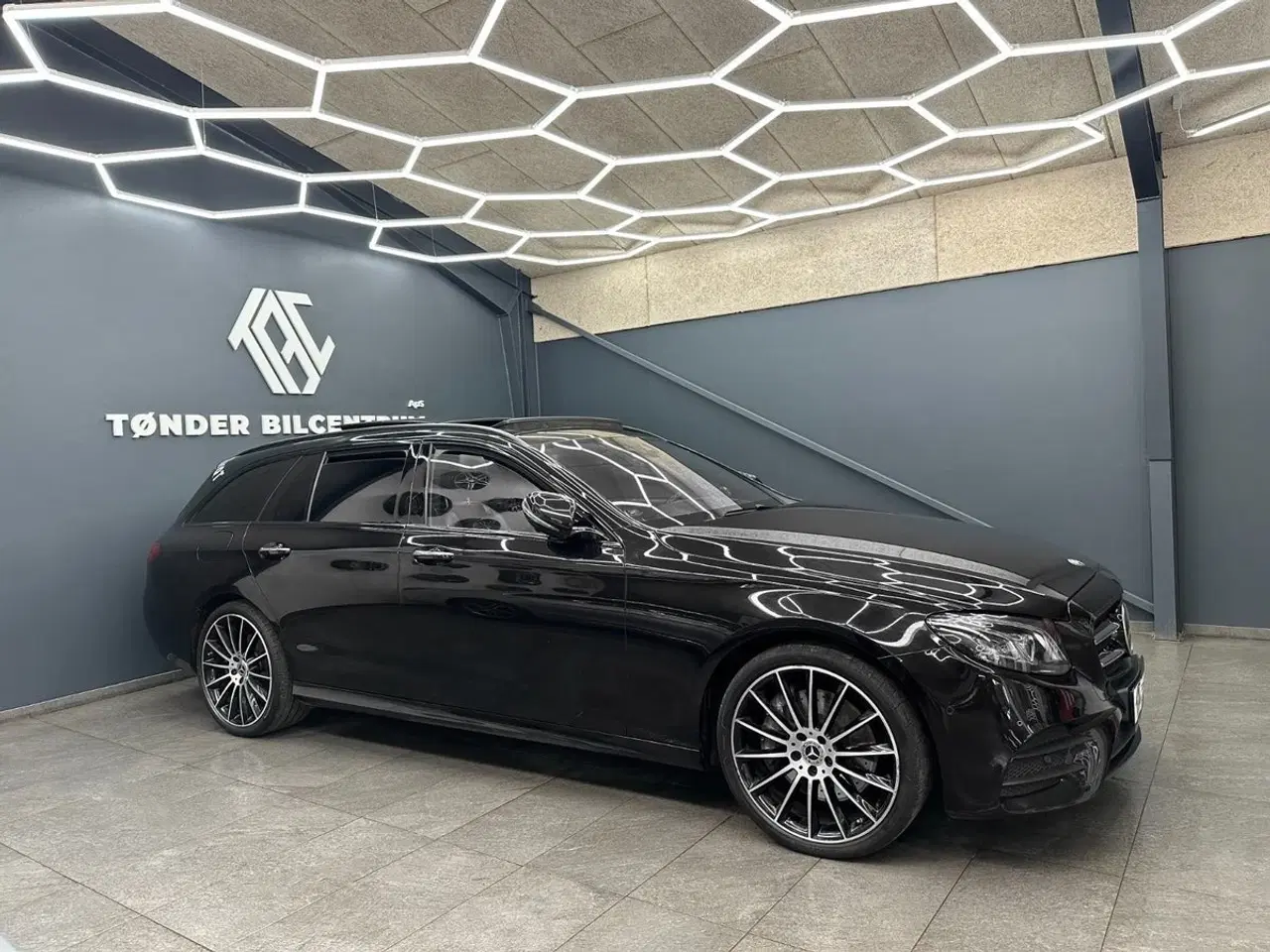 Billede 3 - Mercedes E350 d 3,0 AMG Line stc. aut.