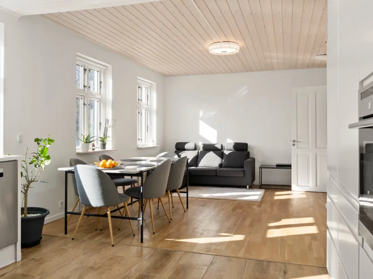 Billede 5 - Flot renoveret klassisk villa i Rødby