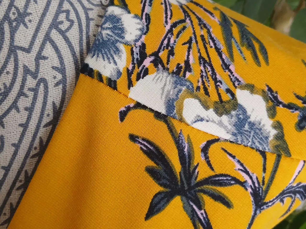 Billede 3 - Kjole. Kaffe. Small/36