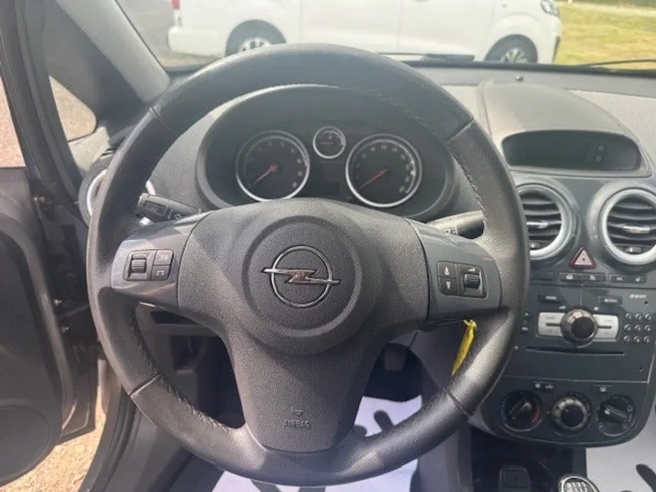 Billede 14 - Opel Corsa 1,4 16V Cosmo