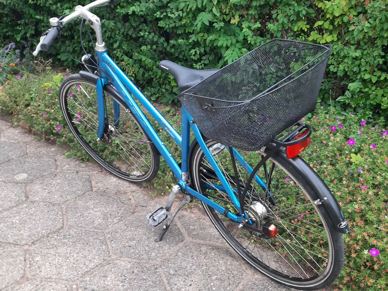 Billede 3 - Lyseblå damecykel MBK citybike med 7 gear