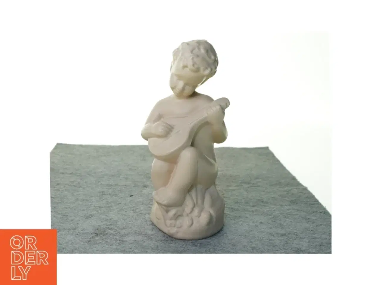 Billede 1 - Figur (Poul Hauch Carlsen) fra P.H.C (str. 22 x 9 cm)