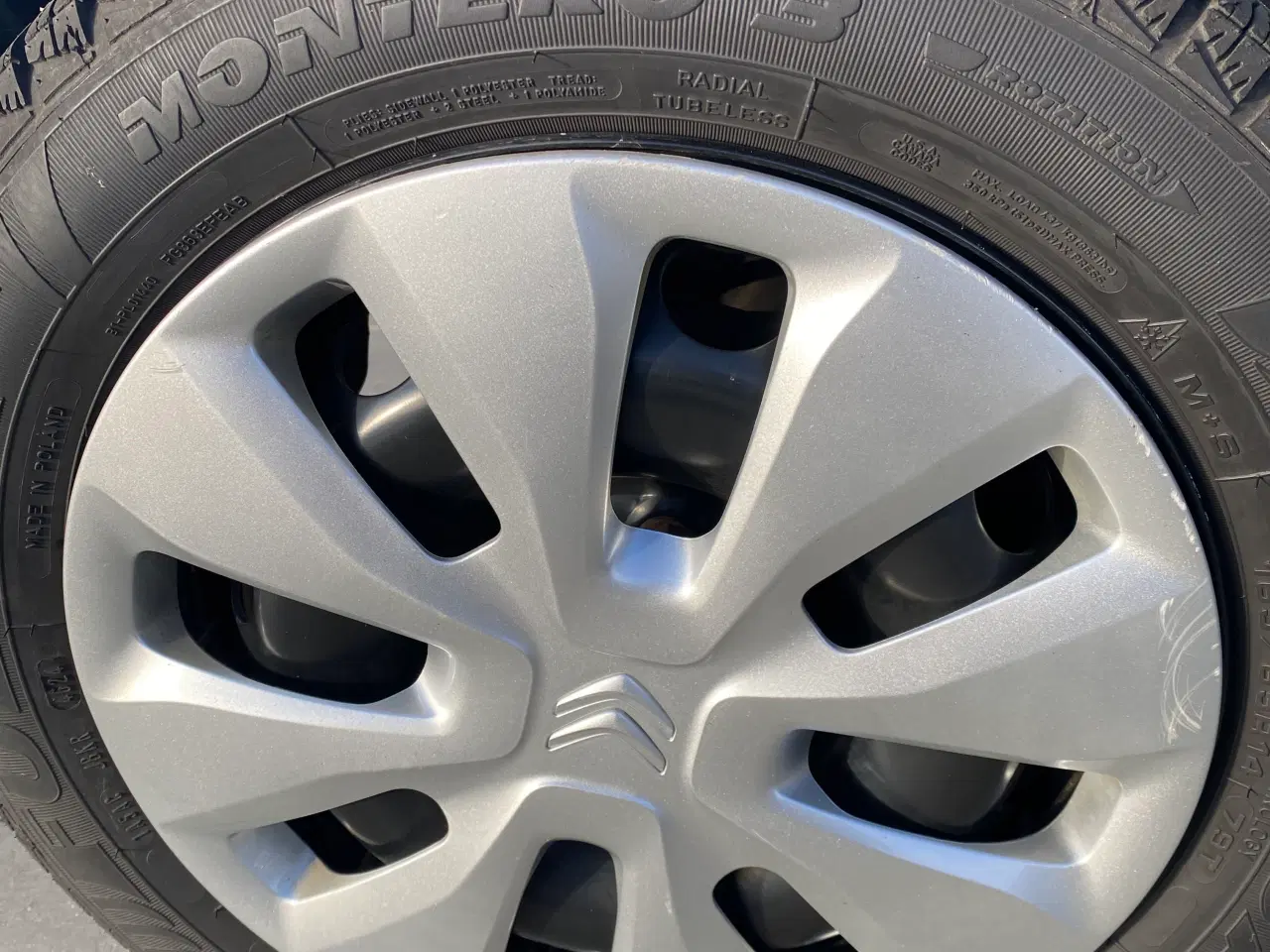 Billede 1 - Et sæt vinterdæk, C1/108/Aygo