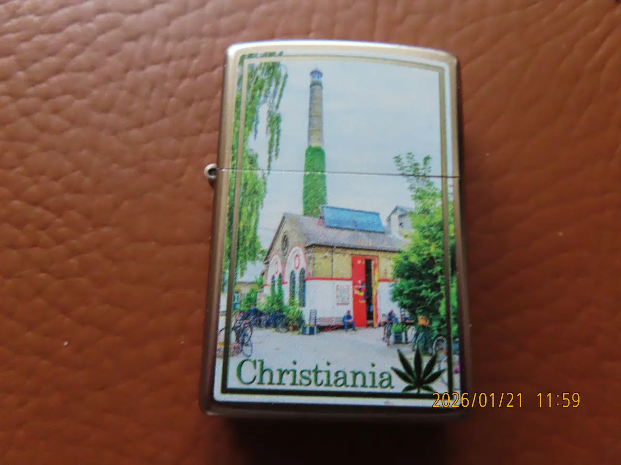 Billede 2 - ZIPPO med christiania motiv