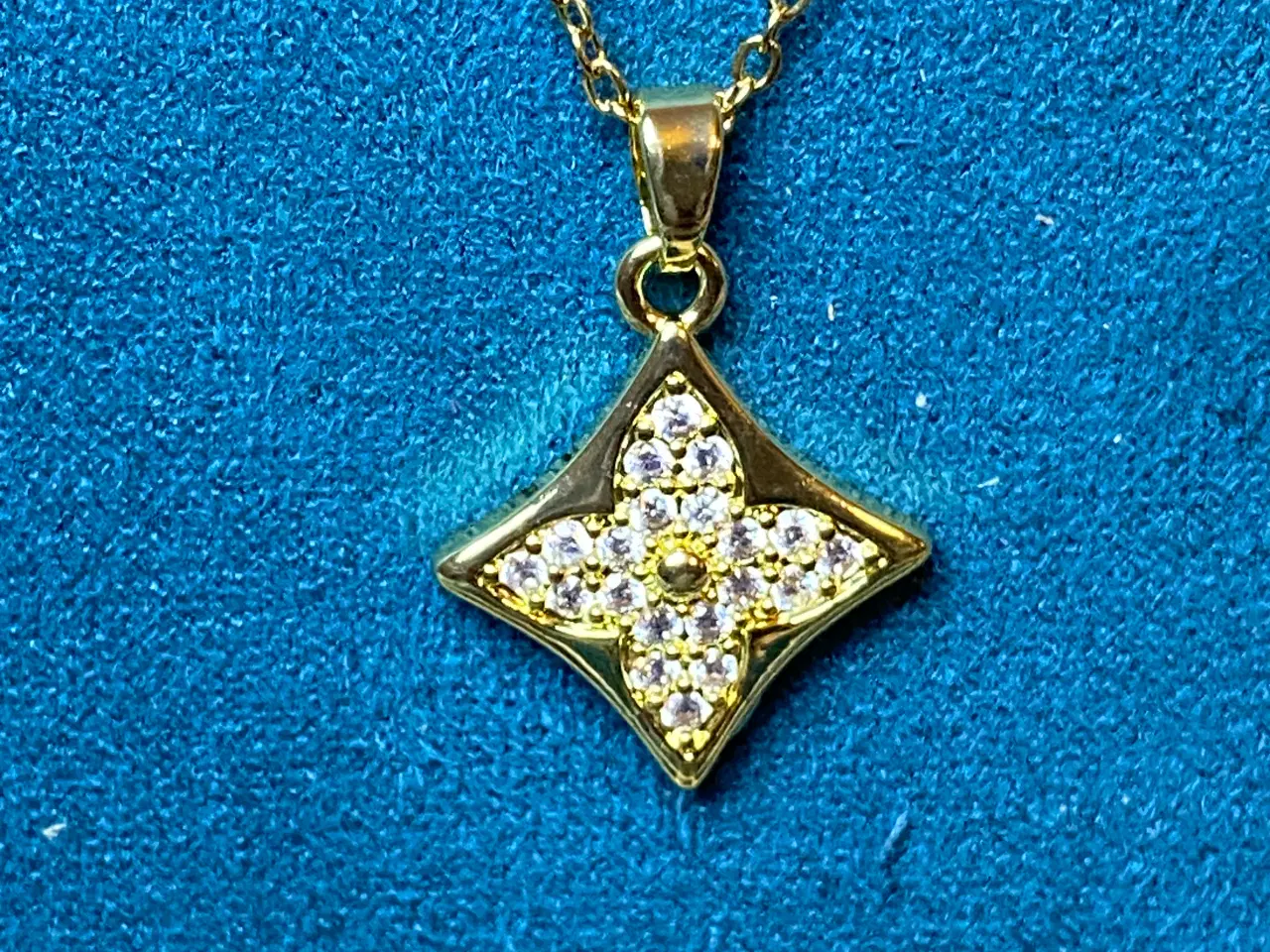 Billede 2 - 18K Guldbelagt Smykkesæt