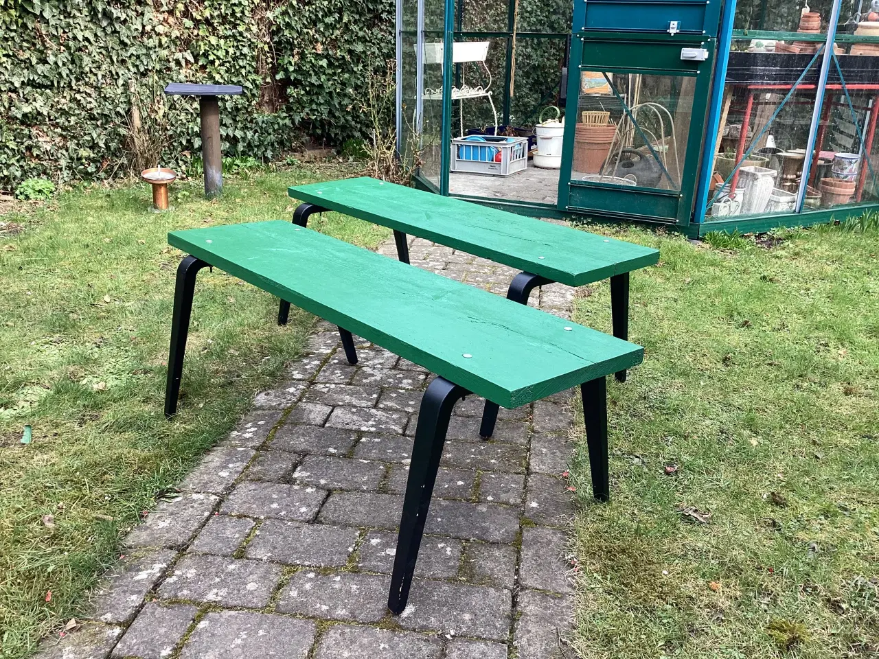 Billede 3 - Rustikke bænke af træ