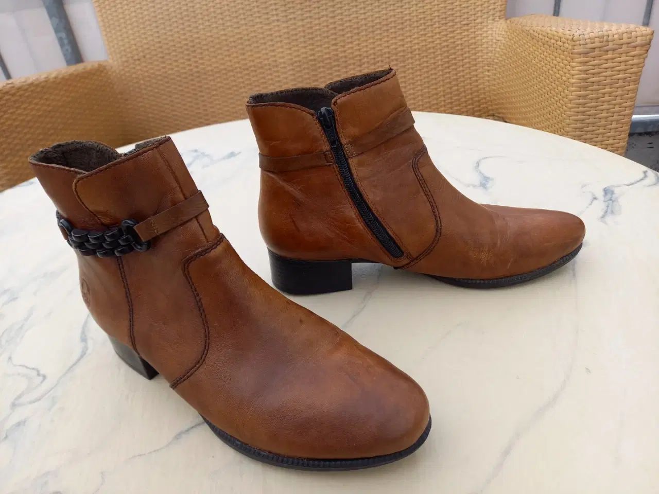 Billede 2 - Super flotte Rieker støvler cognac