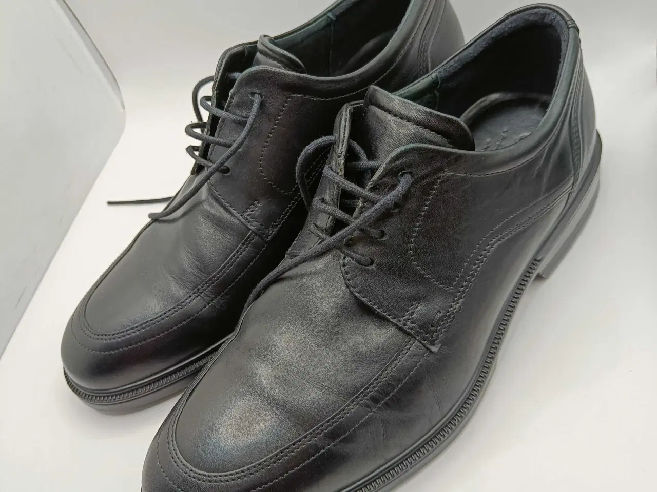 Billede 10 - Ecco sort læder sko 43str 