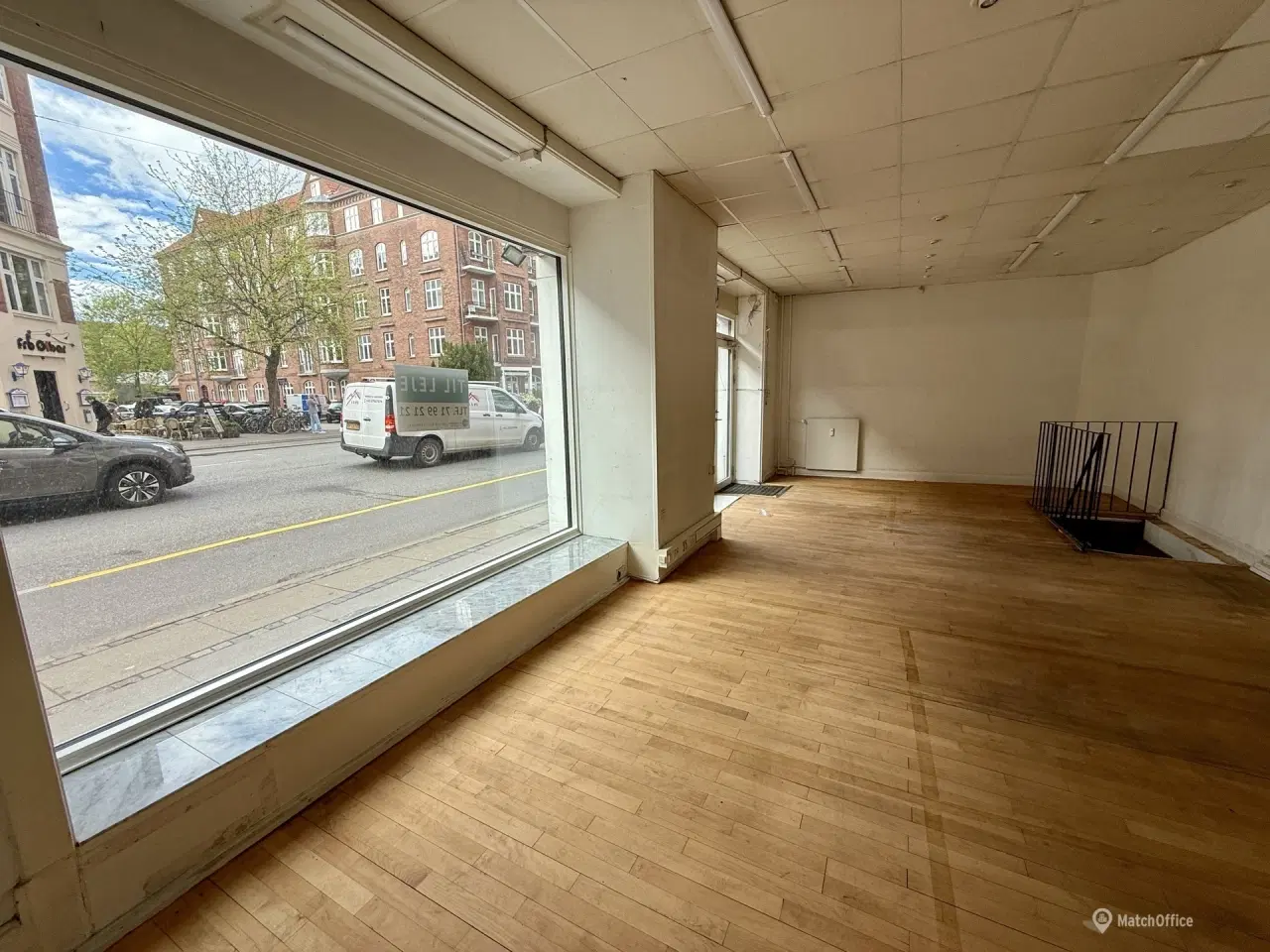 Billede 4 - Flot og velbeliggende butikslokaler i Frederiksberg på Falkoner Alle.