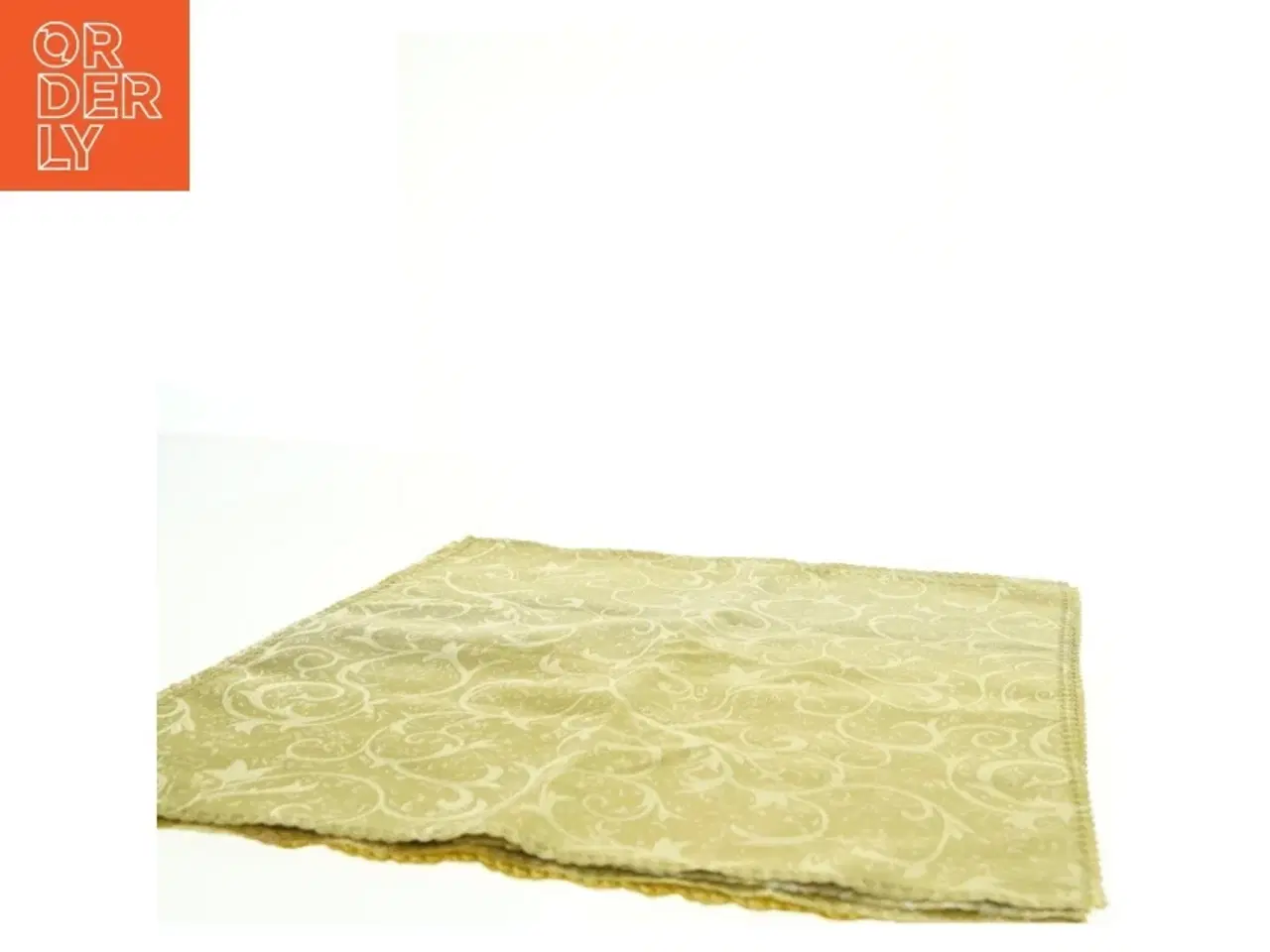 Billede 2 - Broderede servietter (str. Cirka 47 x 47 cm)