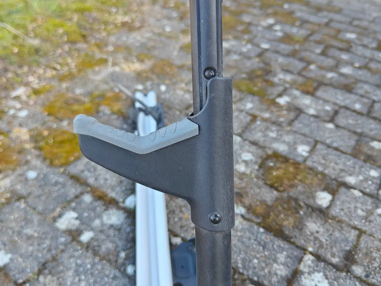 Billede 2 - Thule cykelholder til tagbøjler