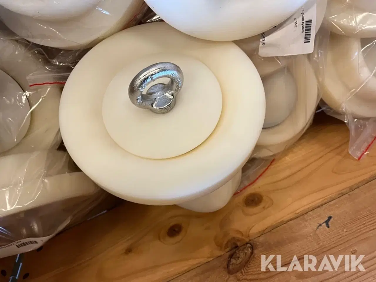 Billede 12 - Lot - belægningsrens, wire guide system og kabelbeskyttere - 2 paller