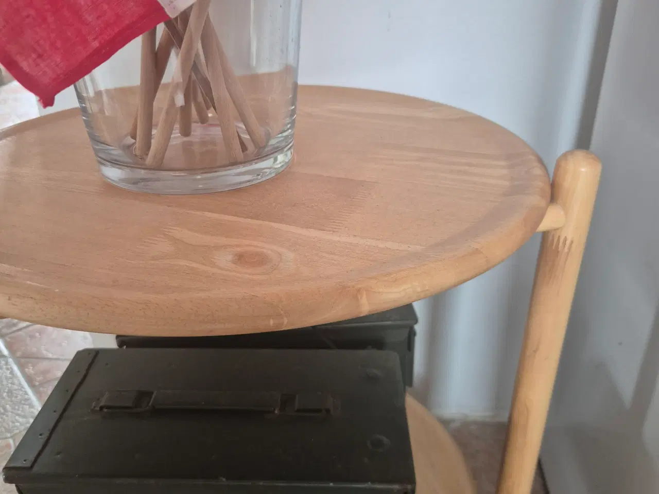 Billede 1 - 2 stk runde borde