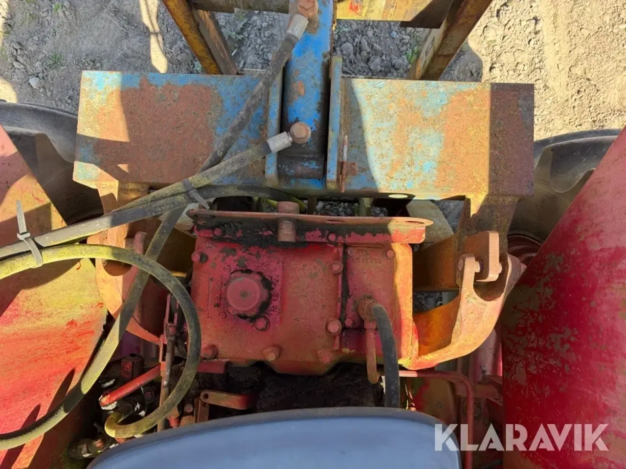 Billede 12 - Veterantraktor Volvo BM T 650 med byggelift