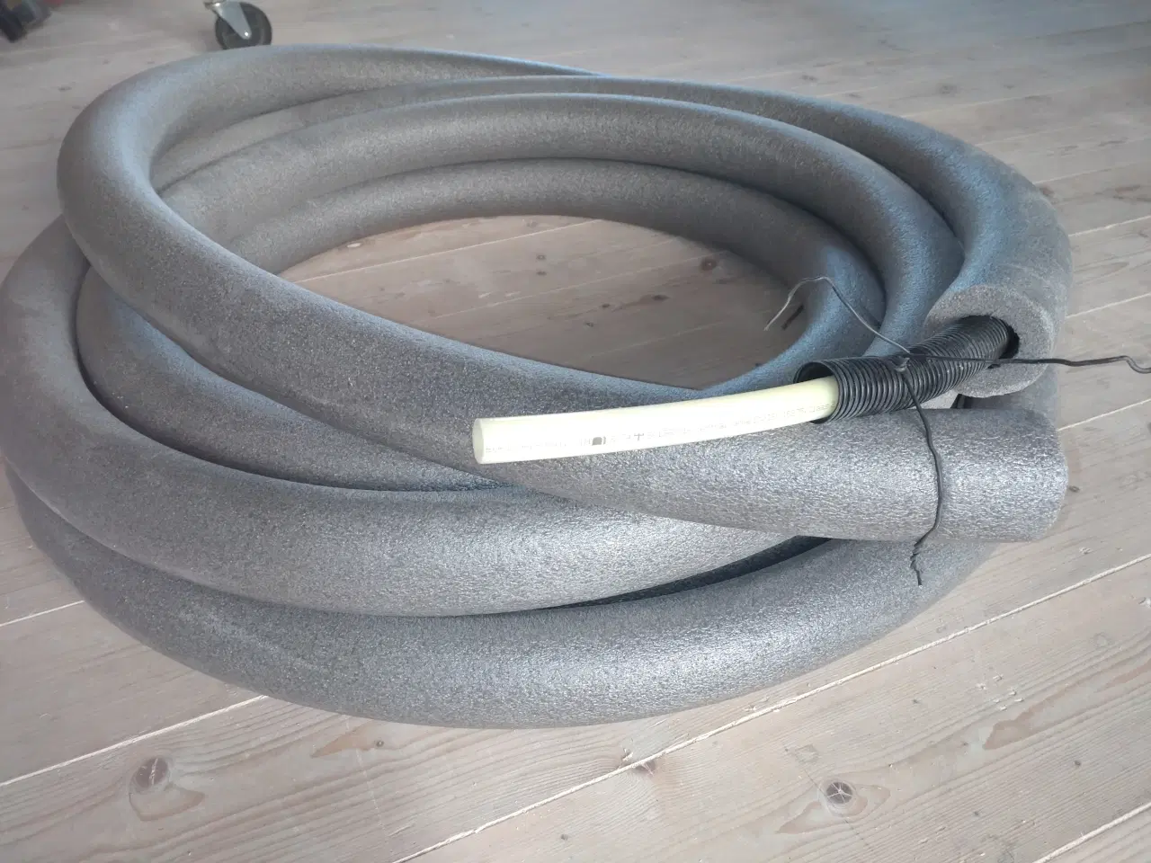 Billede 1 - 22mm PEX m isolering