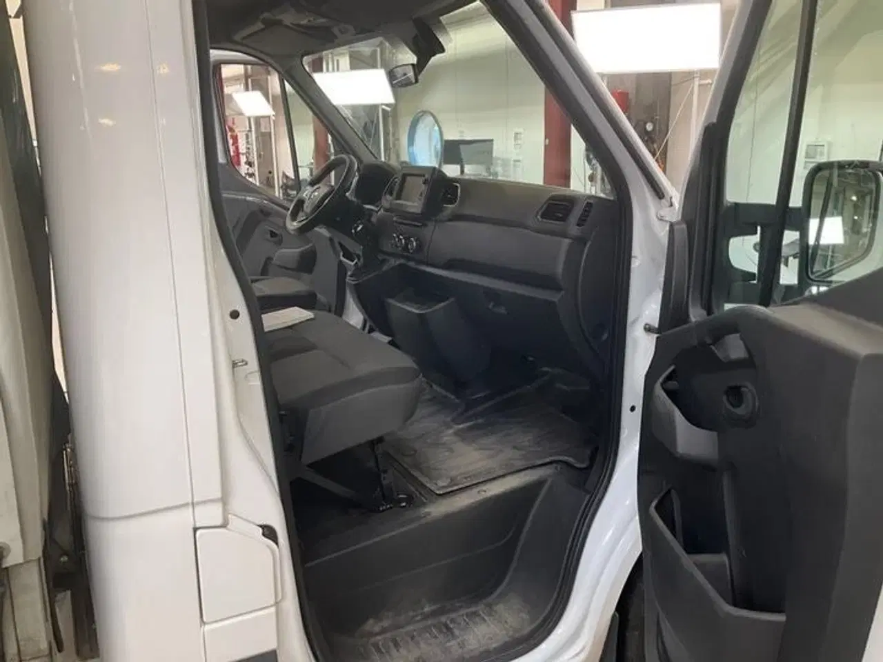 Billede 5 - Renault Master IV T35 2,3 dCi 165 L3 Chassis RWD