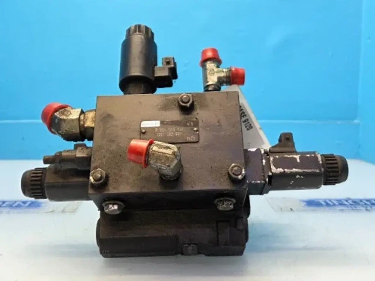 Billede 11 - Case 9120     Ventil   87313989