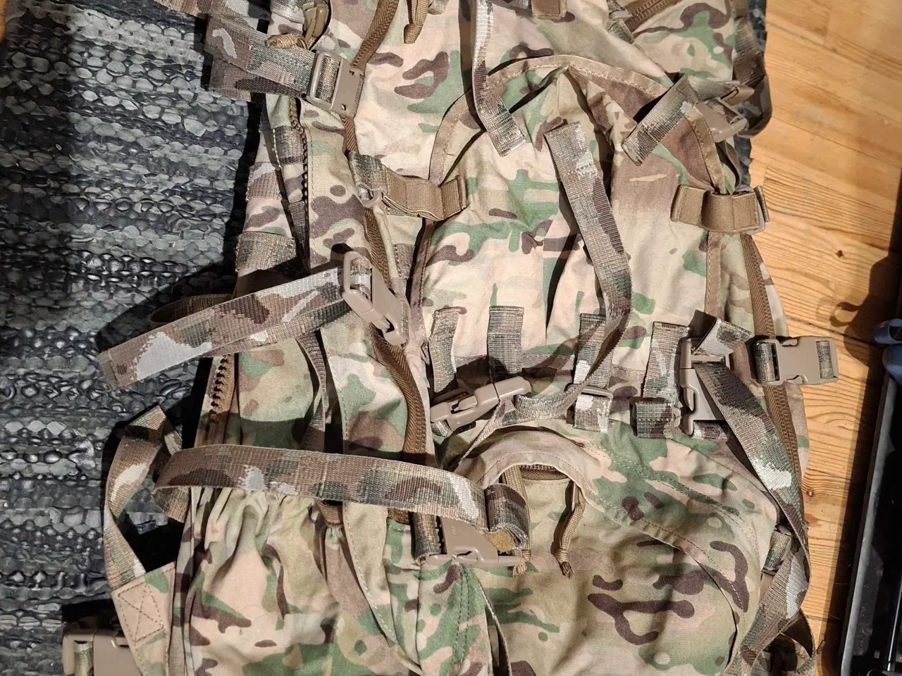 Billede 2 - RYGSÆK M/17, 70 LITER, Dansk Militær