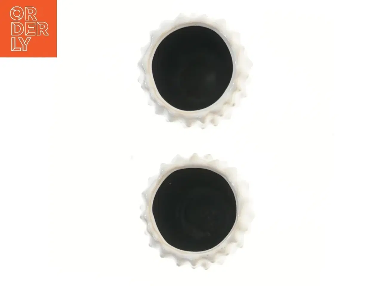 Billede 2 - Små hvide vaser fra Billig Blomst (str. 2 styk, 7,5x8 cm)