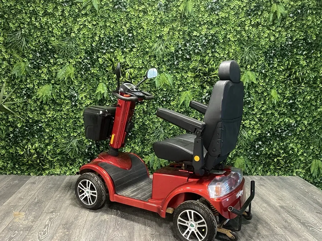 Billede 2 - LM-600 rød