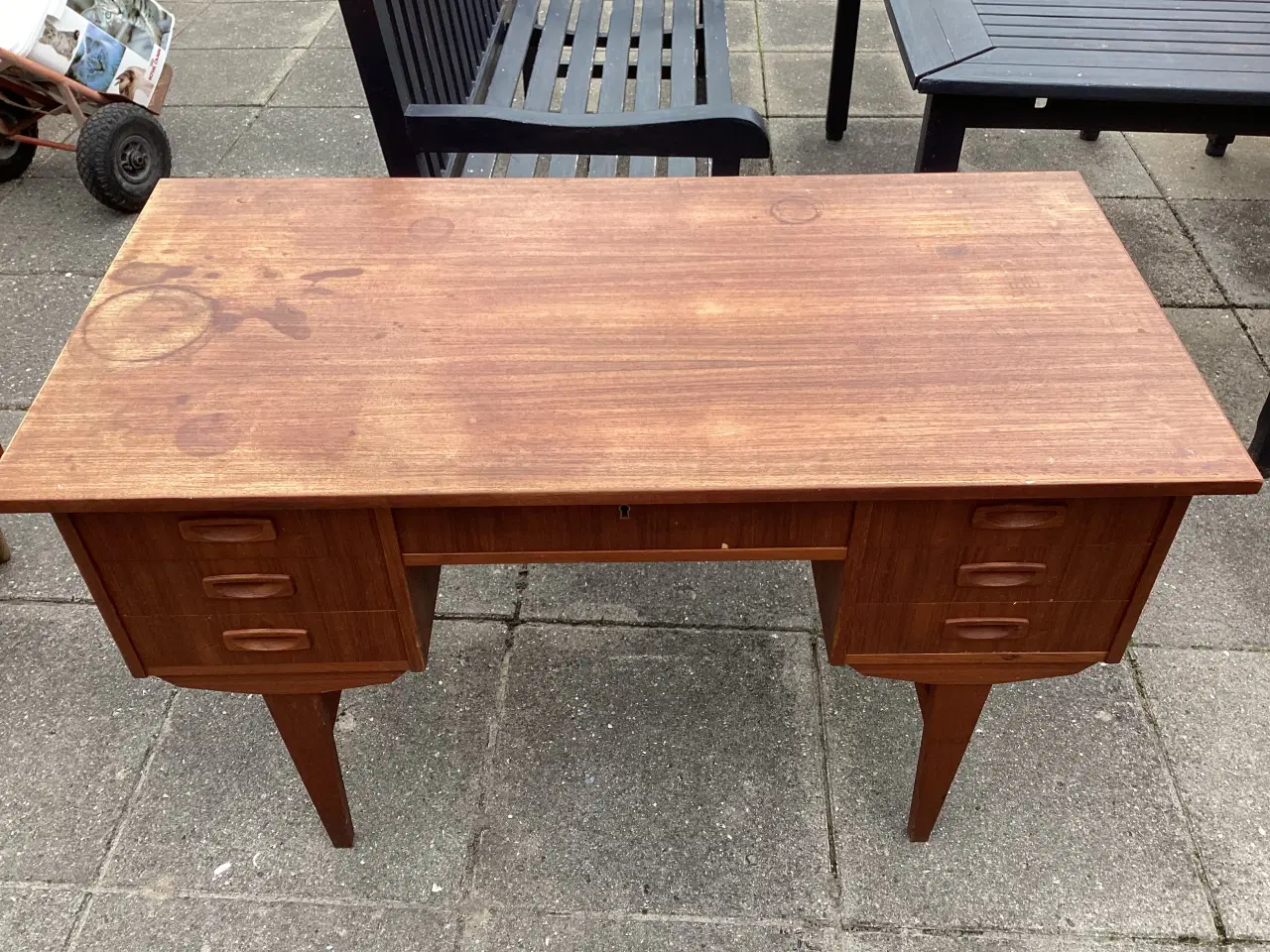 Billede 1 - Skrivebord i teaktræ