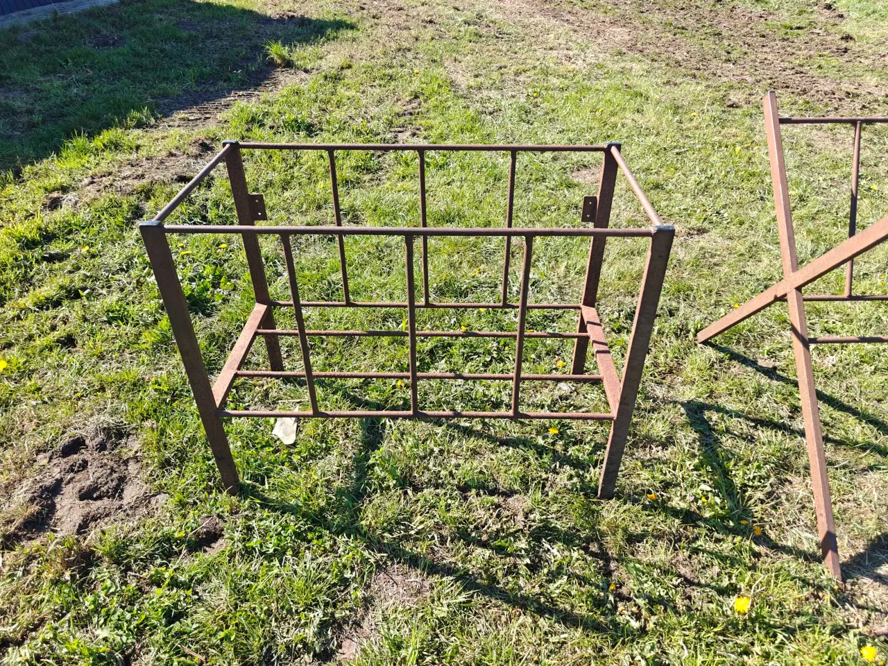 Billede 4 - Høhække til mindre dyr