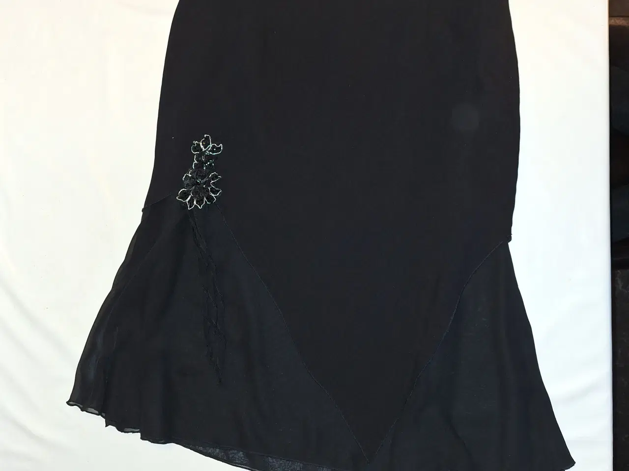 Billede 1 - Nederdel 	