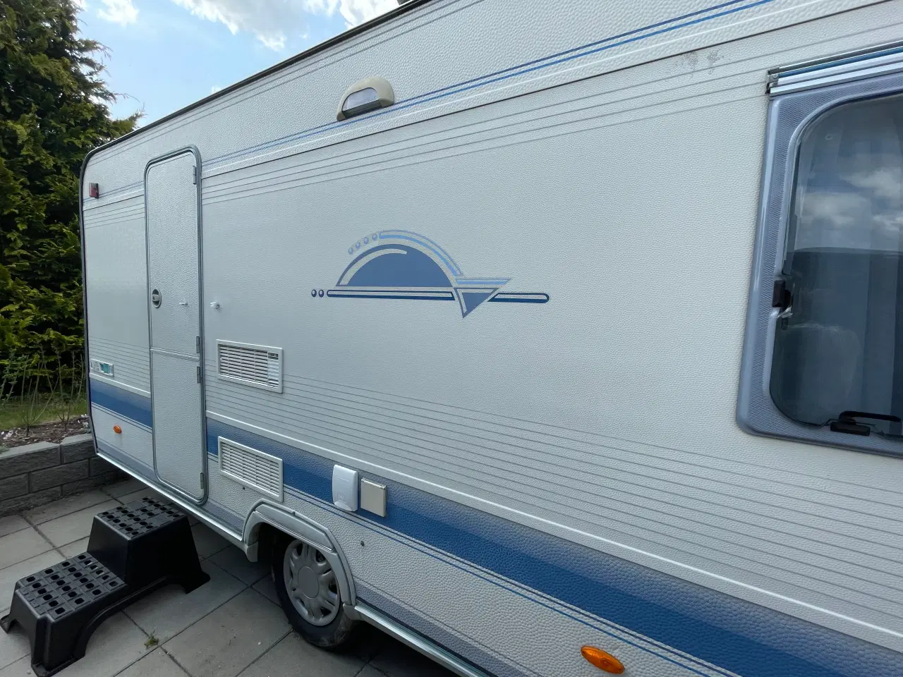 Billede 2 - Adria Unica 462 med fortelt
