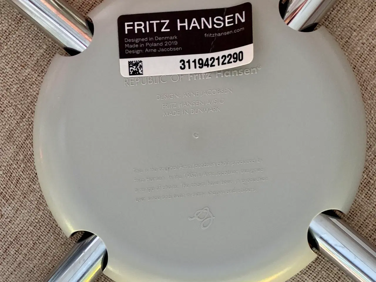 Billede 3 - Dot Stool Walnut - skammel af Fritz Hansen
