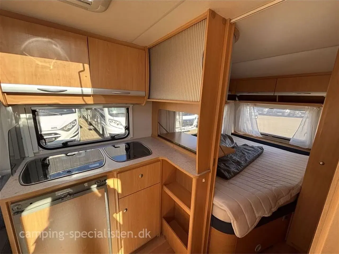 Billede 7 - 2005 - Knaus Sport 450 FU   Knaus Sport 450 FU model 2005 kan nu ses hos Camping-Specialisten