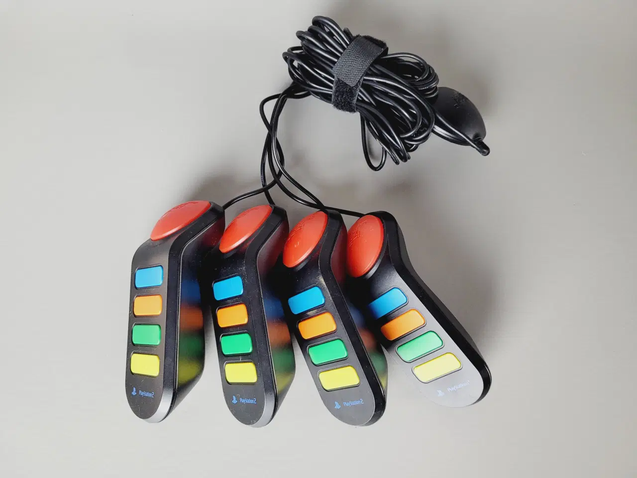 Billede 1 - ⭐️· Originale Buzz! Buzzere (4 stk.) til PS2