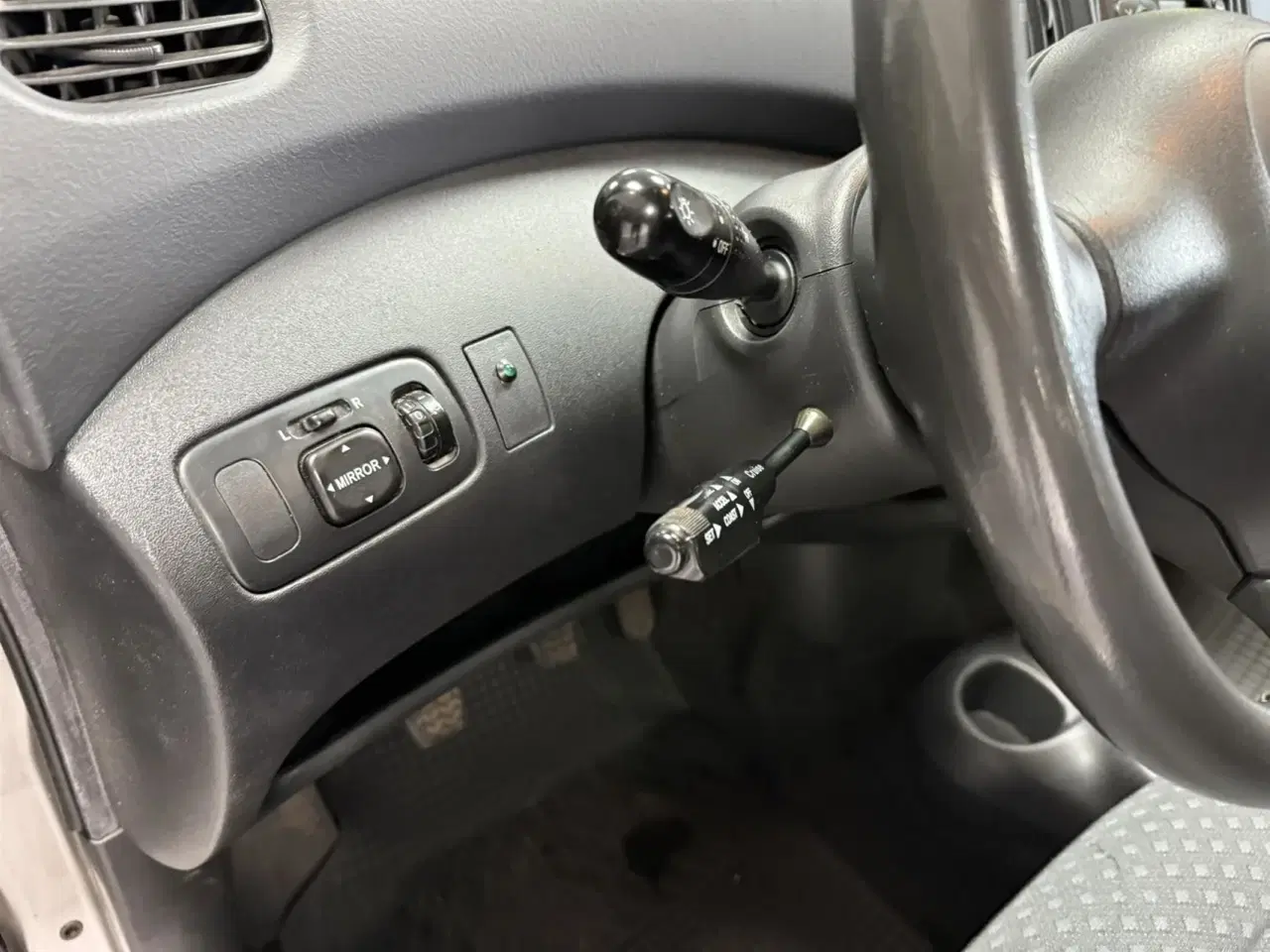 Billede 16 - Toyota Yaris Verso 1,3 Linea Sol 86HK