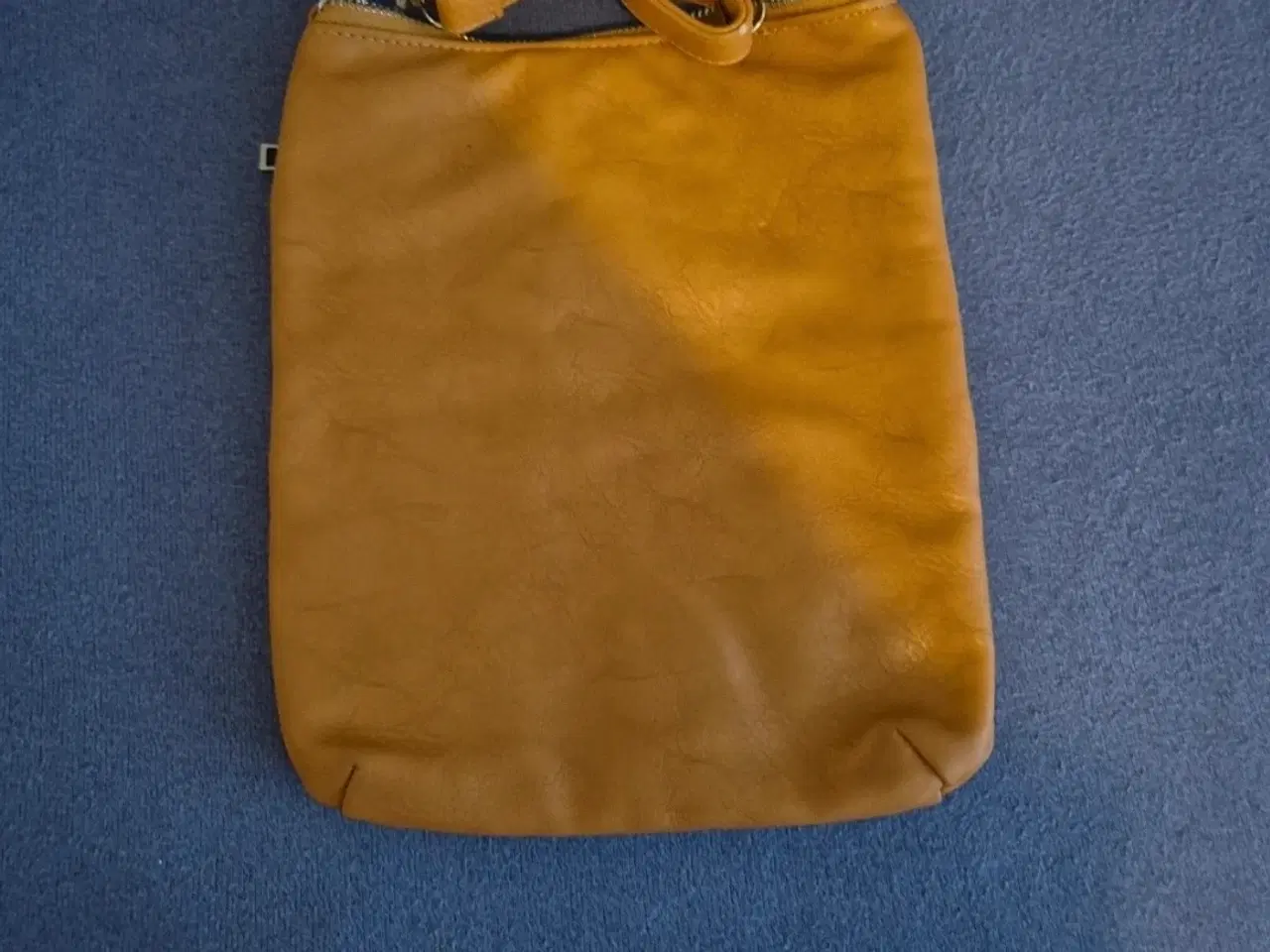 Billede 2 - Taske med snor