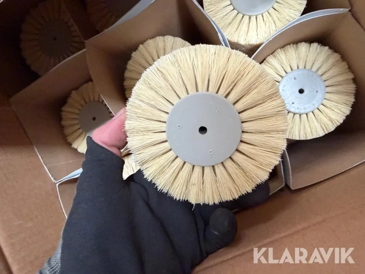 Billede 7 - Lot - mini slibebånd og børster - 1 palle